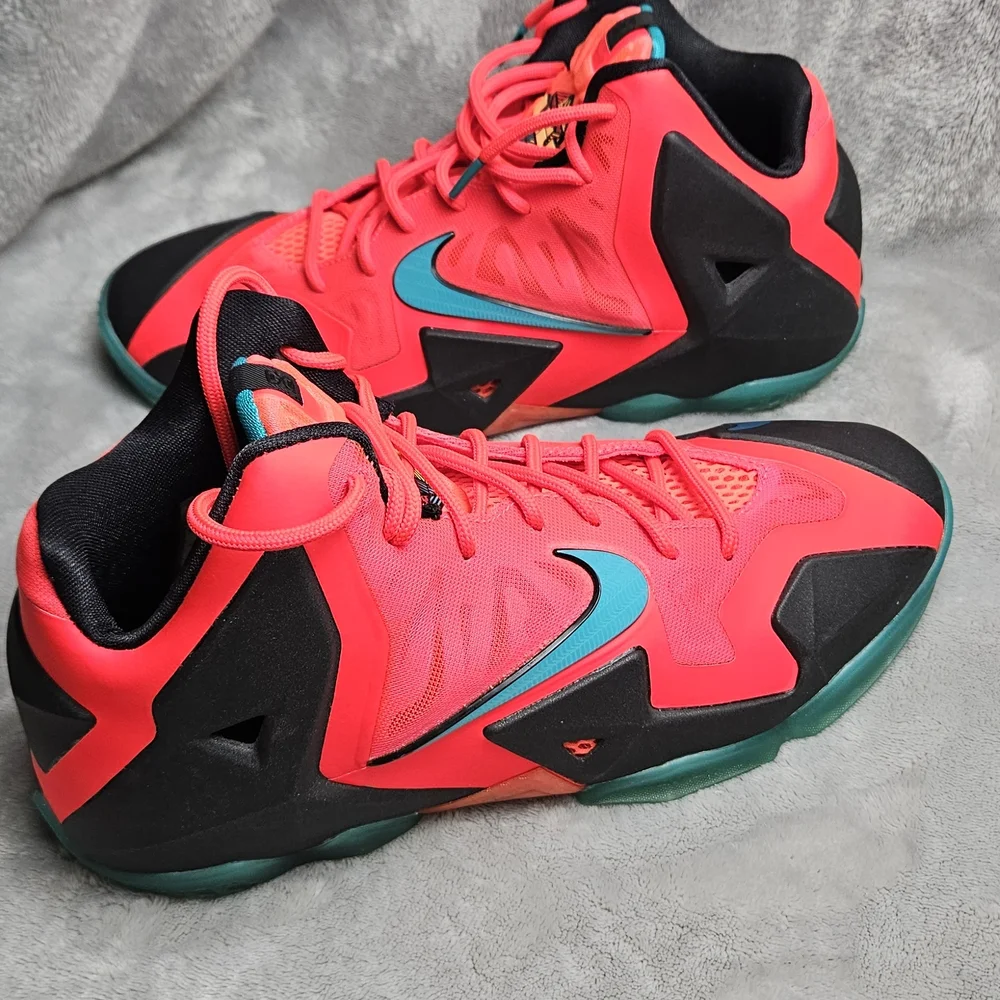 Nike LeBron 11 “Miami Nights” Crimson/Teal Youth 7Y / Women’s 8 (621712-601)